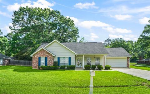 Photo of 1040 NEWMAN Circle, Franklinton, LA 70438 (MLS # 2553714)