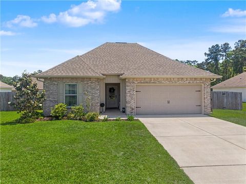 Photo of 41682 BROOK HANNAH Drive, Ponchatoula, LA 70454 (MLS # 2554846)