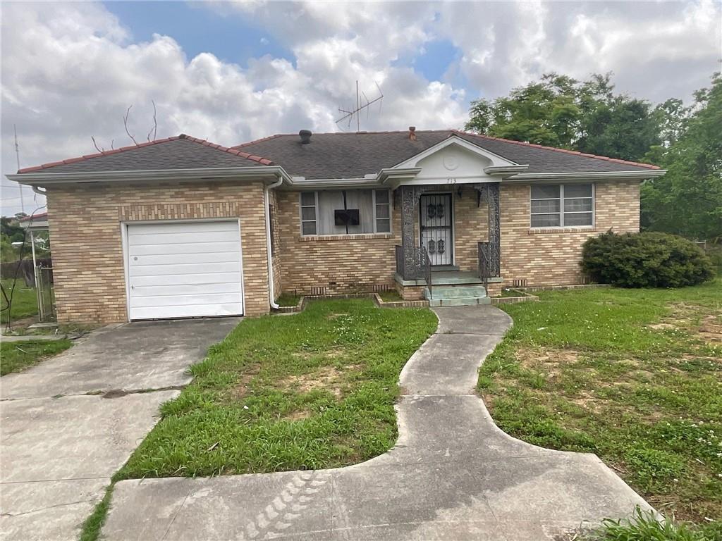 708 BORDENAVE Street