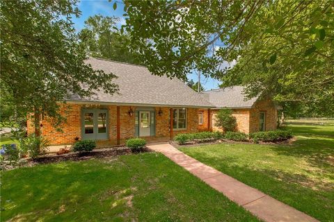 Photo of 50275 HUCKLEBERRY Lane, Folsom, LA 70437 (MLS # 2559277)