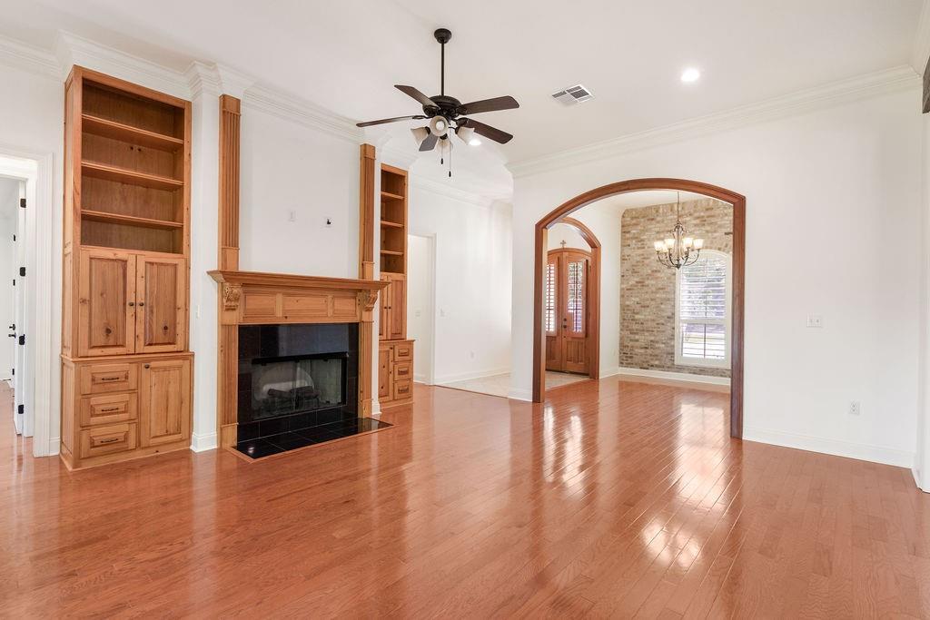 14167 OAK MEADOWS Boulevard