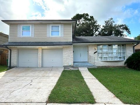 392 WESTMEADE Drive Gretna LA 70056