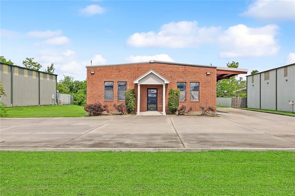 110 HERMAN Drive