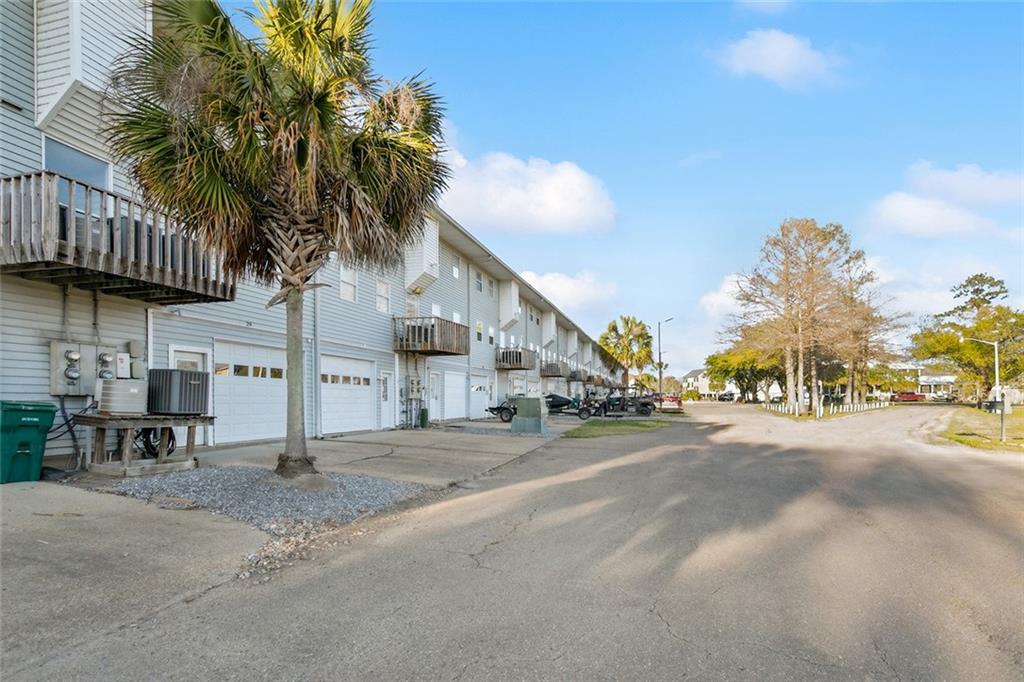 Springfield, Louisiana 70462, United States, 2 Bedrooms Bedrooms, ,3 BathroomsBathrooms,Residential,Active,95589