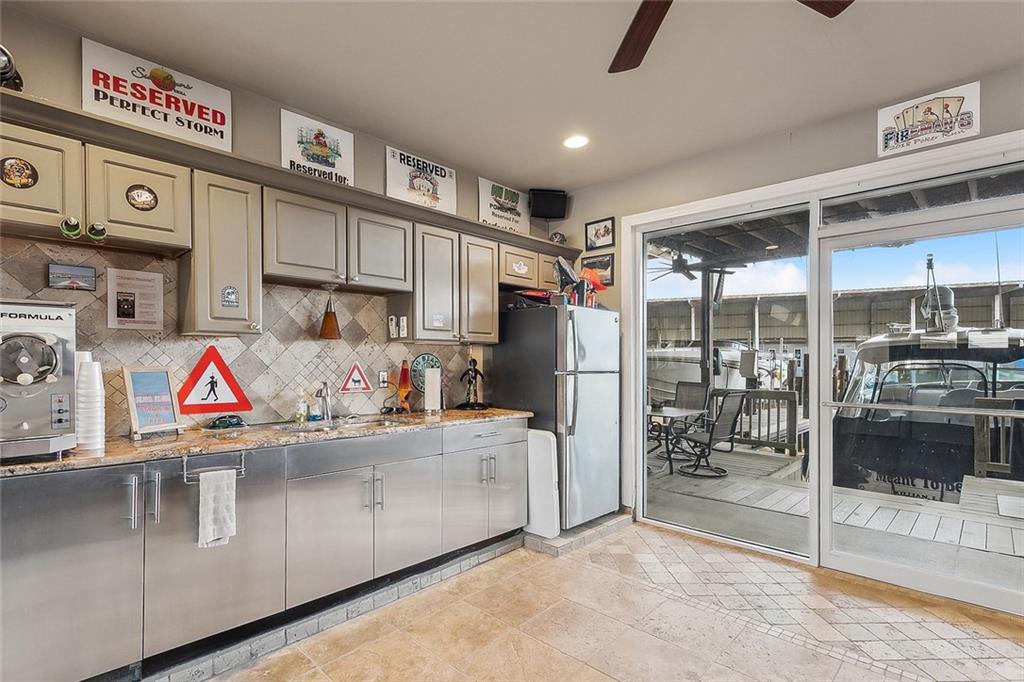 Springfield, Louisiana 70462, United States, 2 Bedrooms Bedrooms, ,3 BathroomsBathrooms,Residential,Active,95589