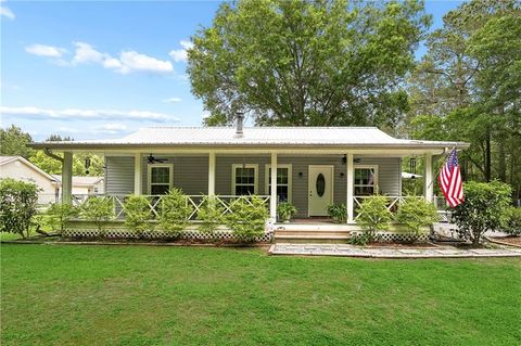 Photo of 71260 SAINT CHARLES Street, Abita Springs, LA 70420 (MLS # 2552576)