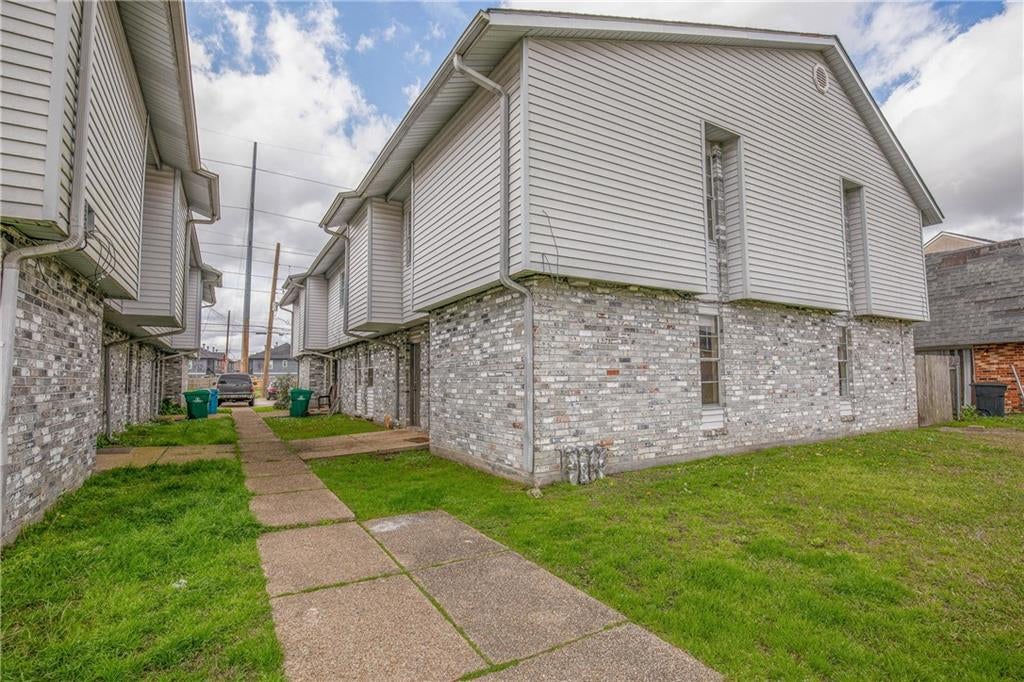 56 BRANDON HALL Drive