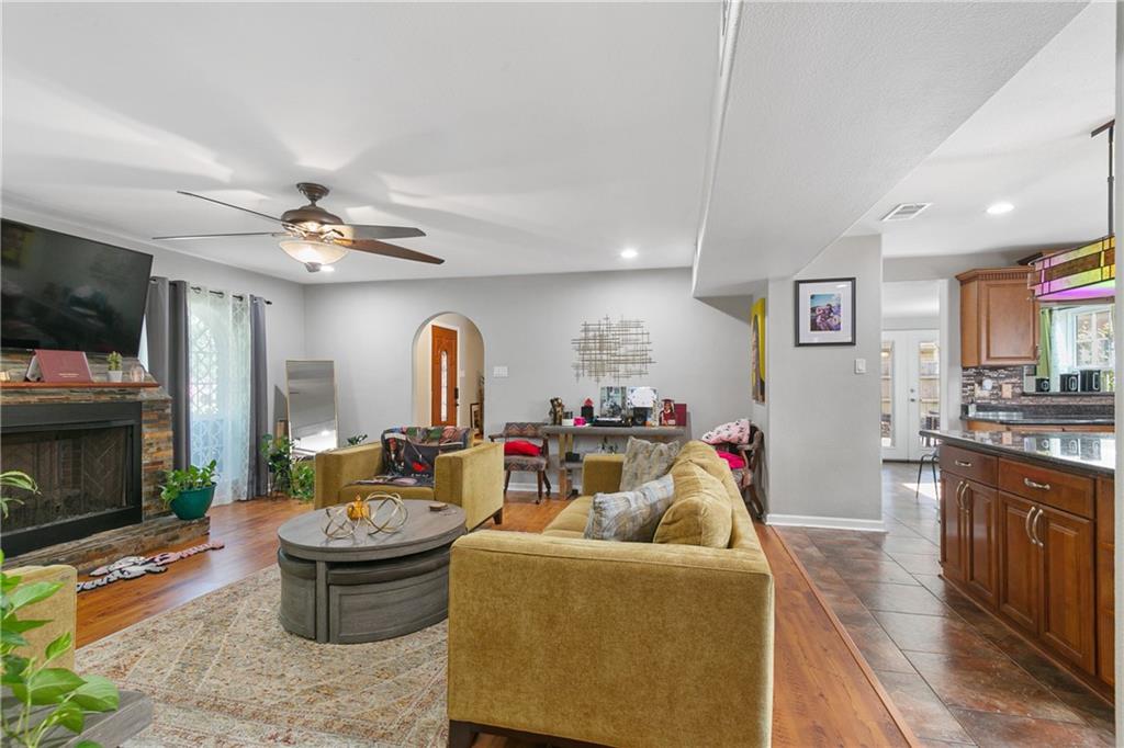 3516 PECAN Drive