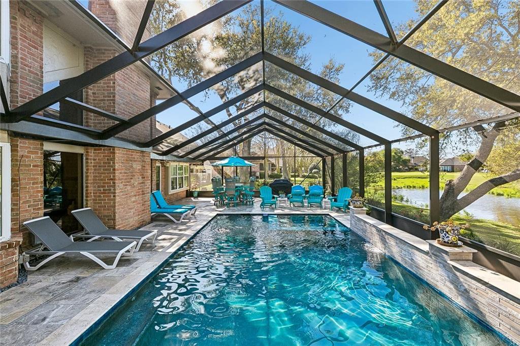 33 CHATEAU DU JARDIN Drive