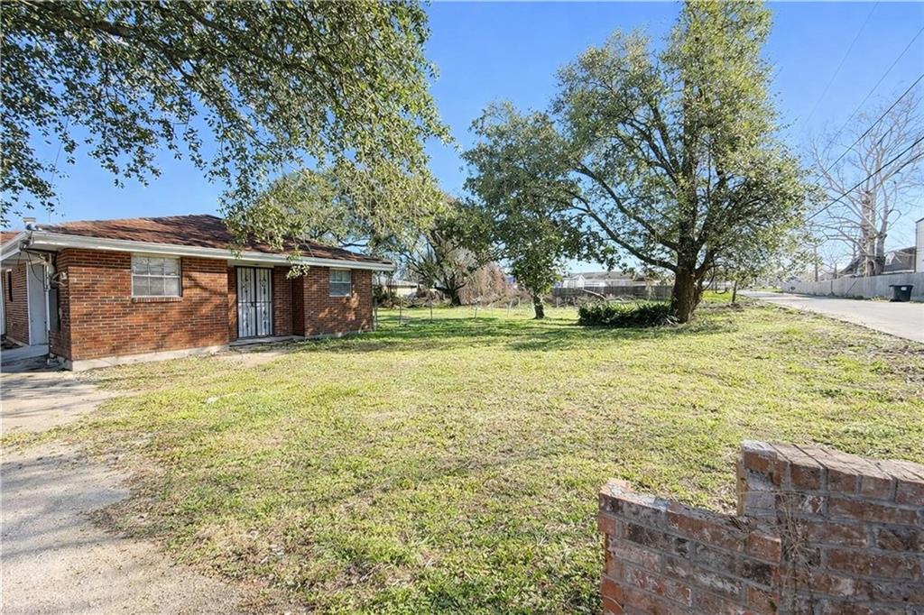 2068 FARRAGUT Street