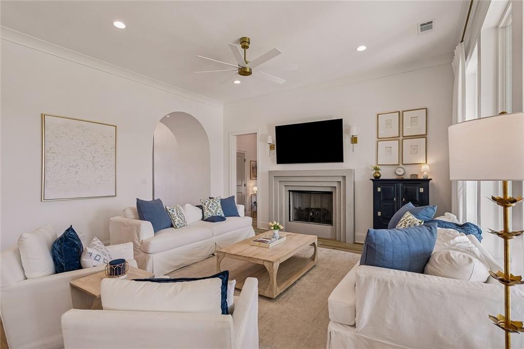 7037 BALD EAGLE Circle