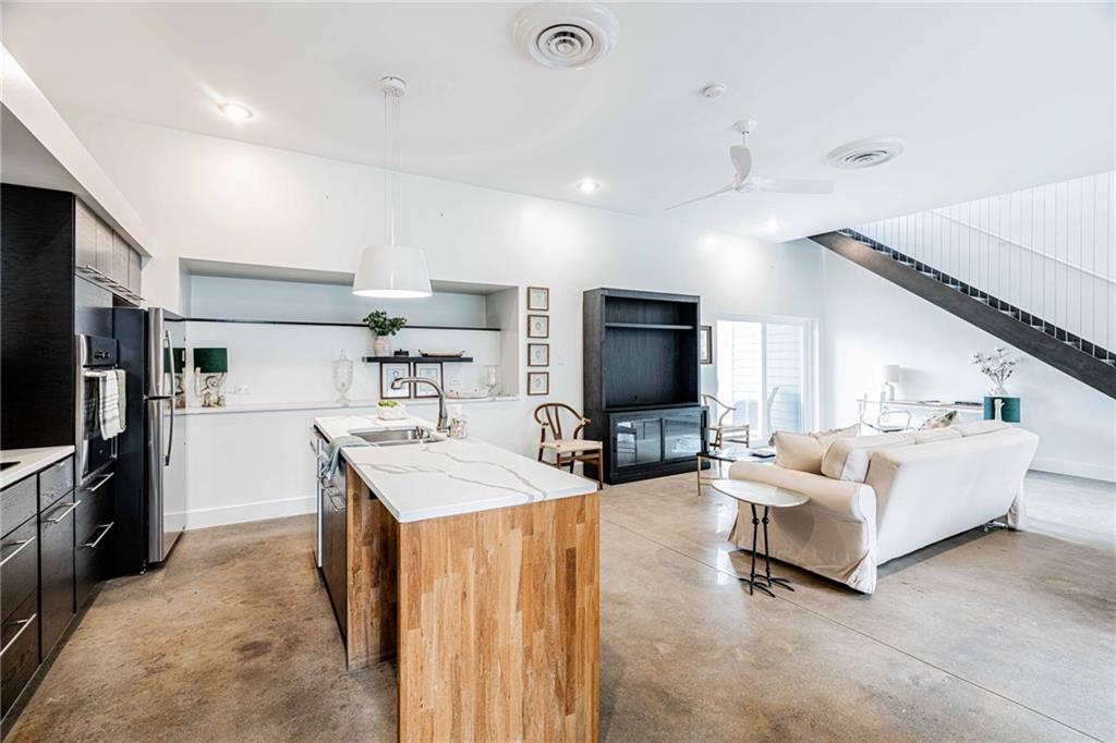 5301 LAUREL Street A