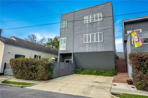 Photo of 5301 LAUREL Street #A, New Orleans, LA 70115 (MLS # 2544977)