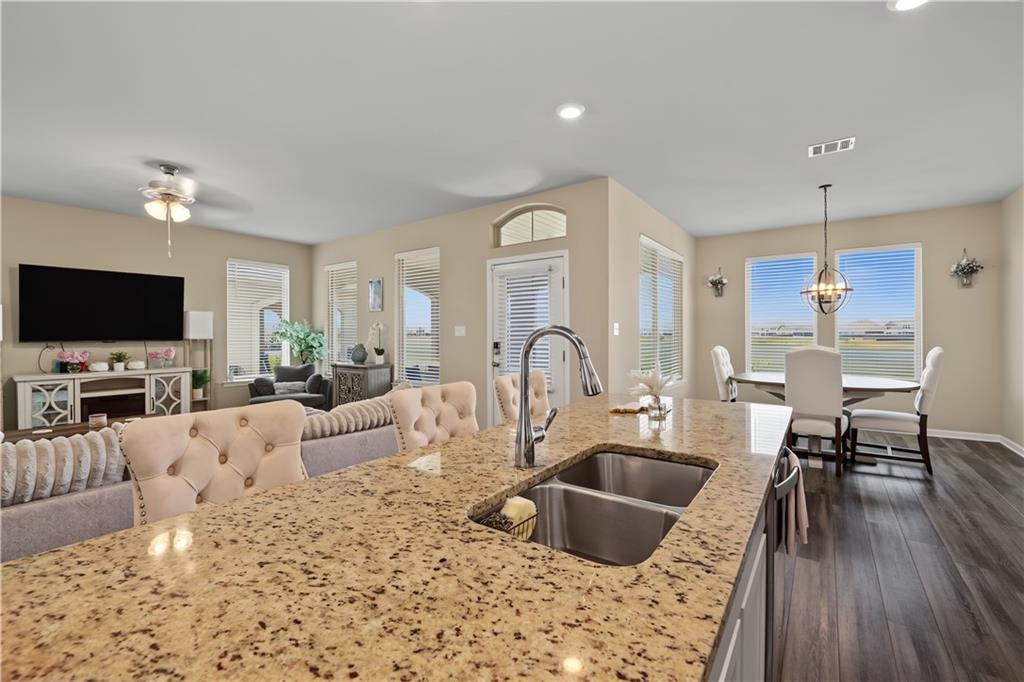 865 PELICAN BAY Drive