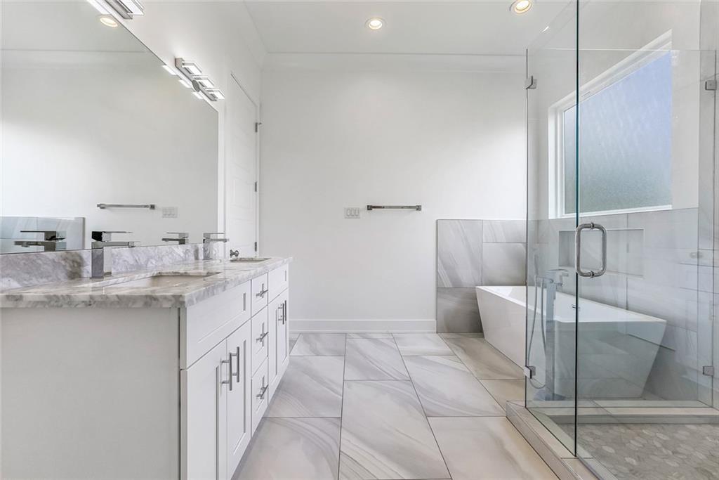 New Orleans, Louisiana 70126, United States, 3 Bedrooms Bedrooms, ,2 BathroomsBathrooms,Residential,Pending,70582