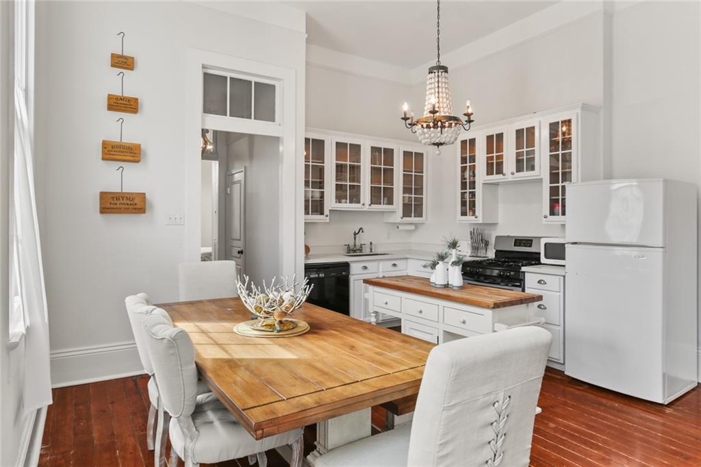 New Orleans, Louisiana 70115, United States, 1 Bedroom Bedrooms, ,1 BathroomBathrooms,Residential,Active,114051