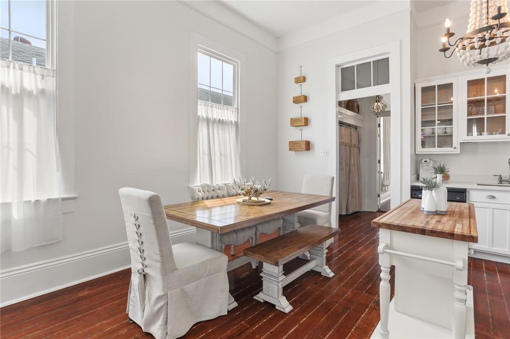 New Orleans, Louisiana 70115, United States, 1 Bedroom Bedrooms, ,1 BathroomBathrooms,Residential,Active,114051