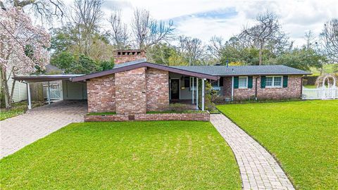 117 E HENFER Avenue River Ridge LA 70123