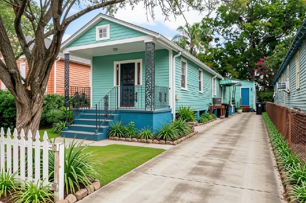 324 ADAMS Street