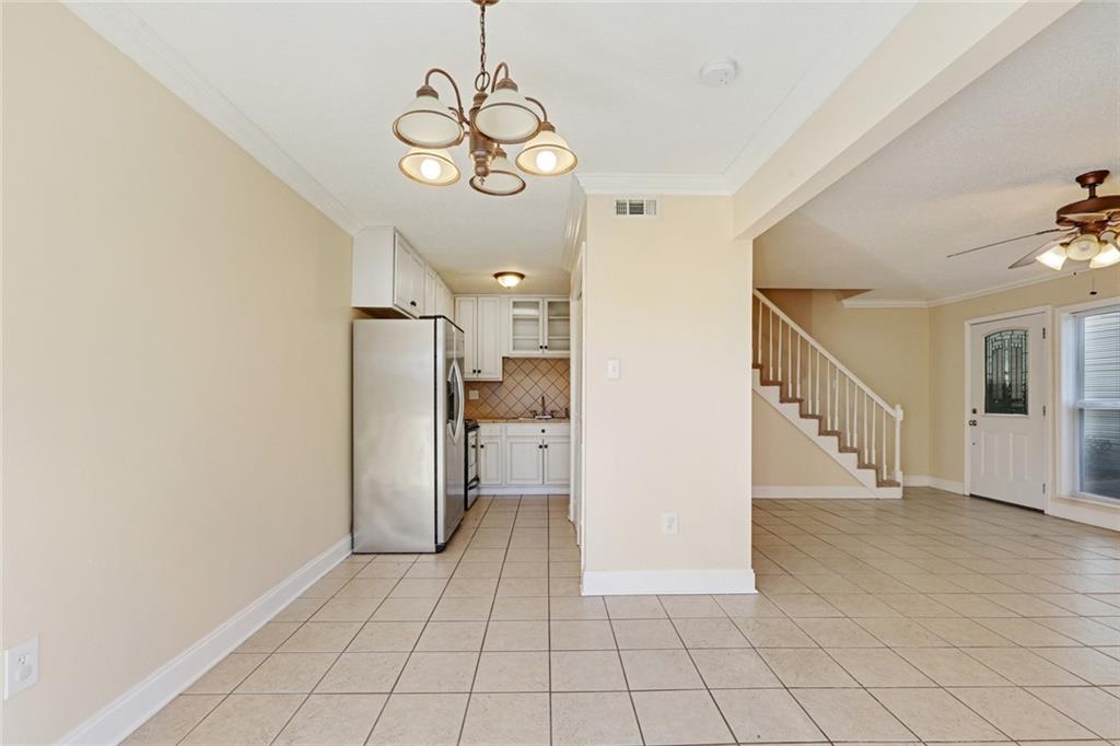 121 LAKEWOOD Drive 52