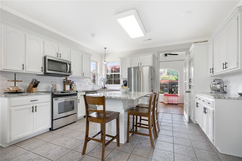 15099 WOODSTONE Drive