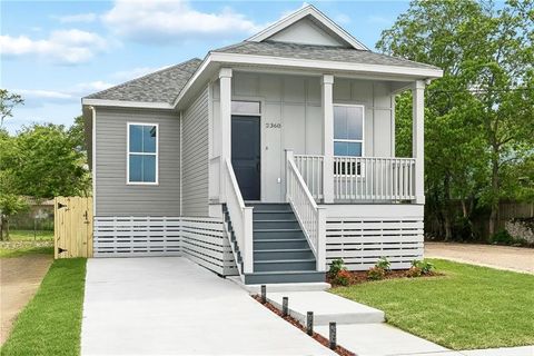 Photo of 2360 AGRICULTURE Street, New Orleans, LA 70122 (MLS # 2553929)
