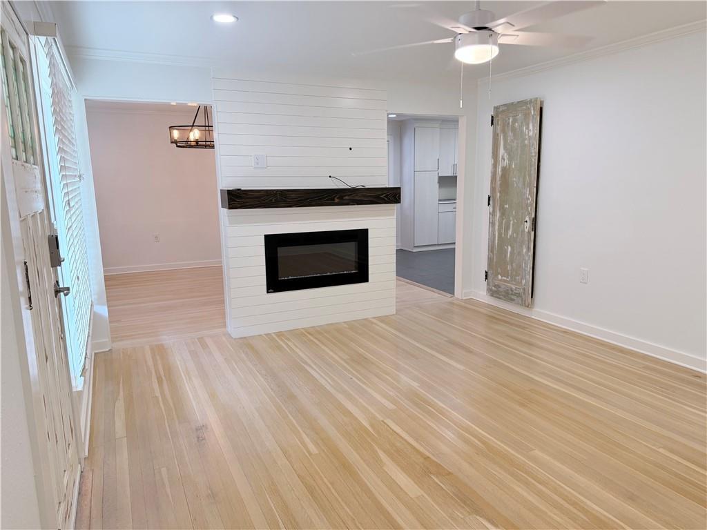 835 CARNATION Avenue