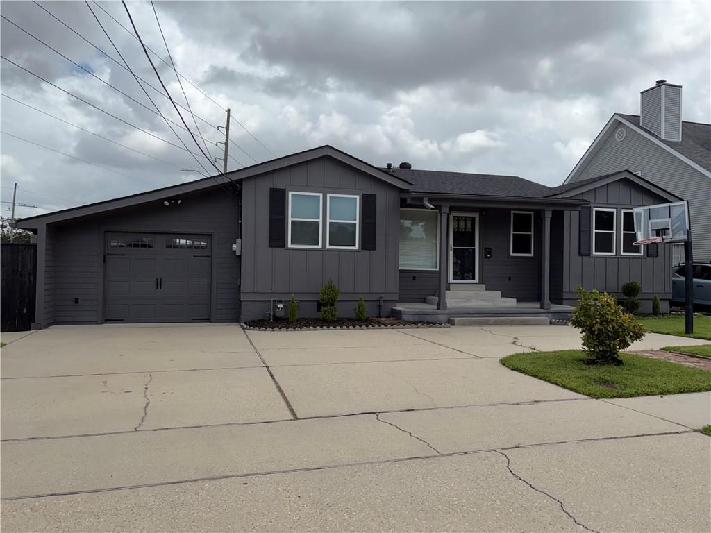 835 CARNATION Avenue