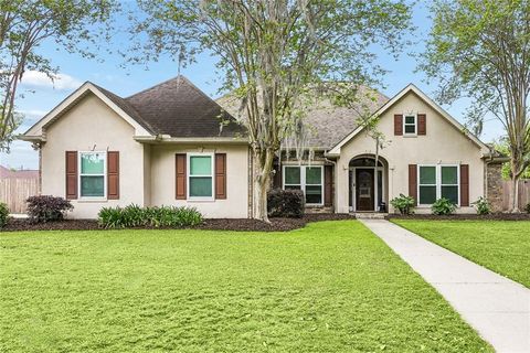 150 RIVERBEND Drive Belle Chasse LA 70037