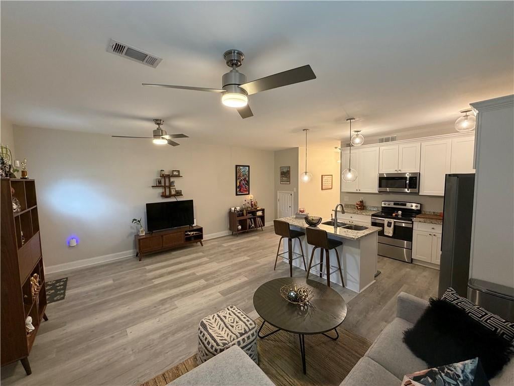 2313 SEMINOLE Place