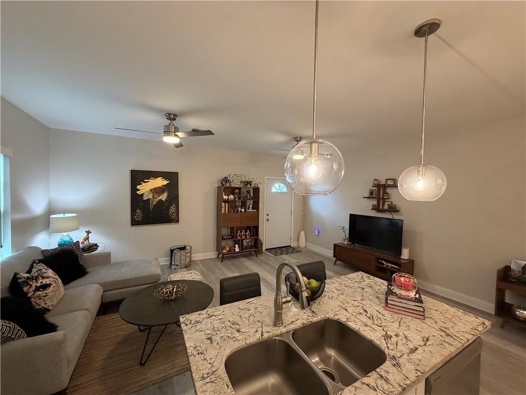 2313 SEMINOLE Place