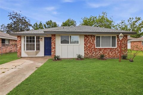 Photo of 2749 BLANCHE Street, Marrero, LA 70072 (MLS # 2554474)