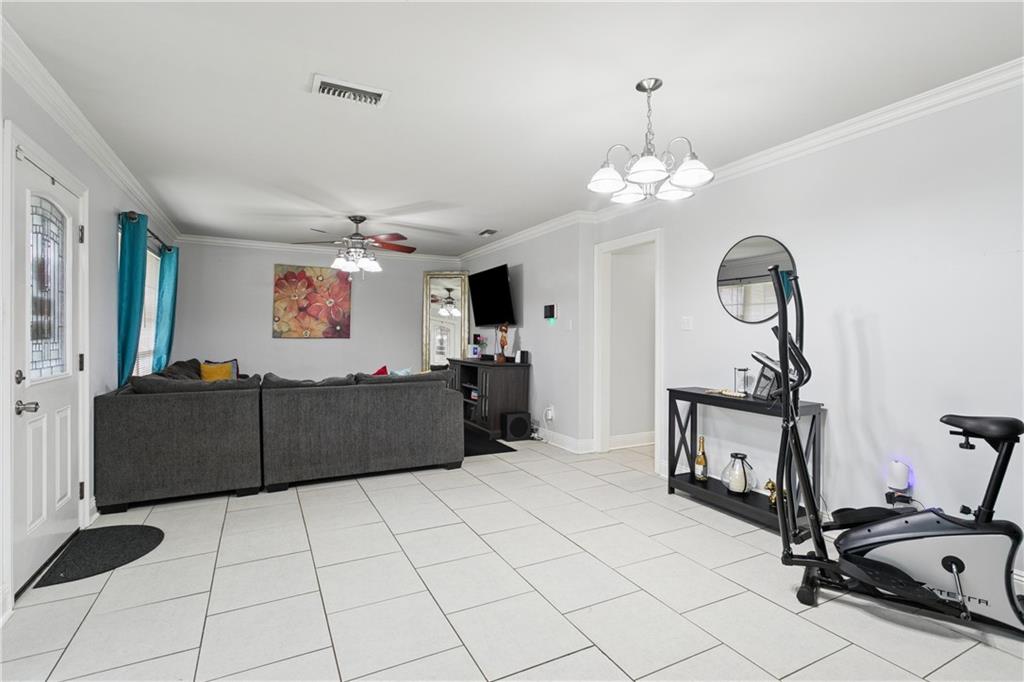 3835 ARROWHEAD Drive