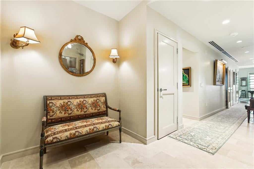 2 CANAL Street 2505