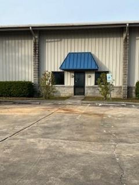 68425 JAMES Street Mandeville LA 70471