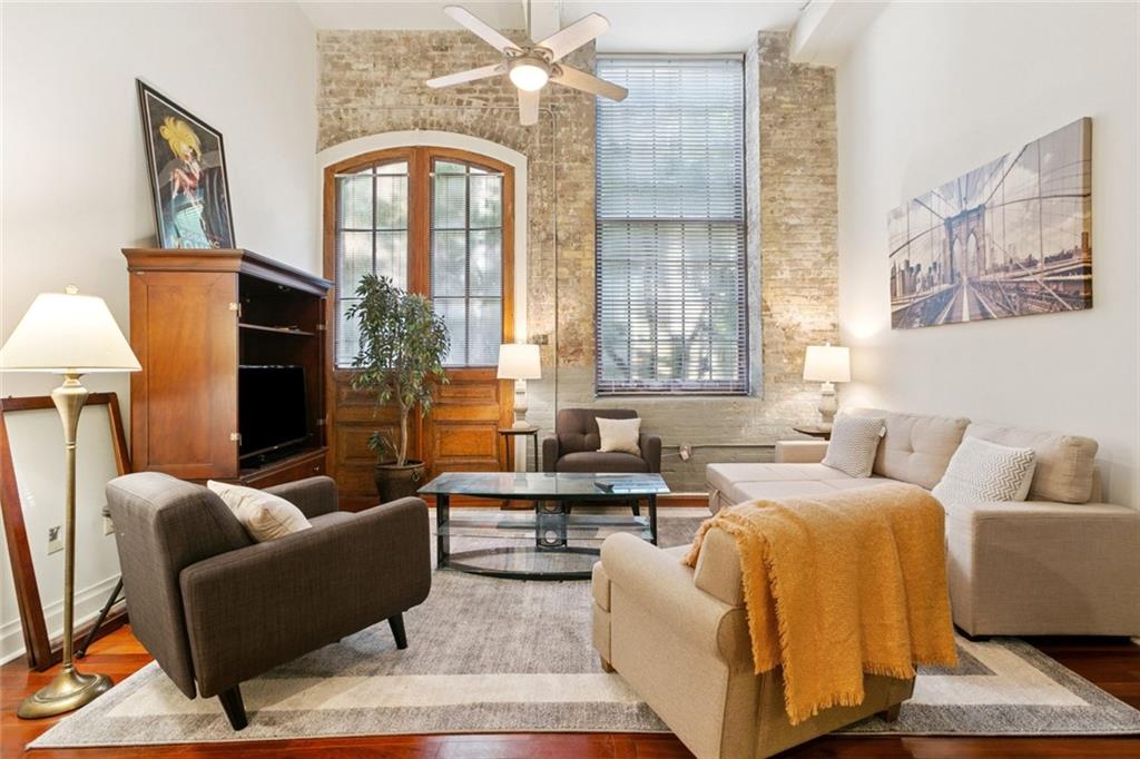 920 POEYFARRE Street 170