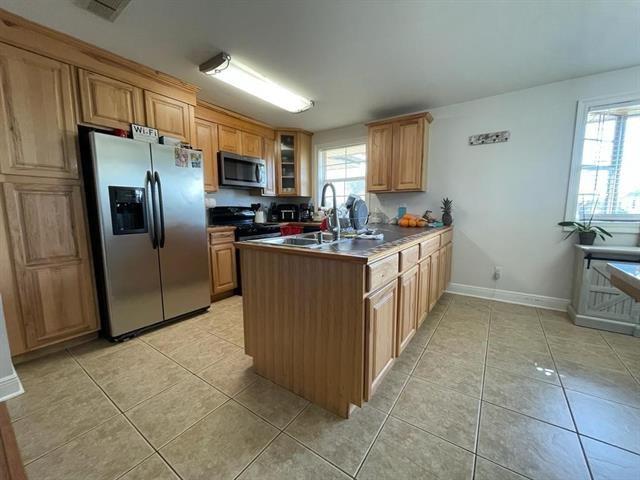 2308 MARGARET Lane