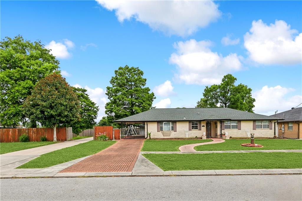 2308 MARGARET Lane