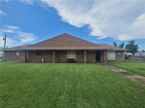 811 E HOOVER Street Destrehan LA 70047
