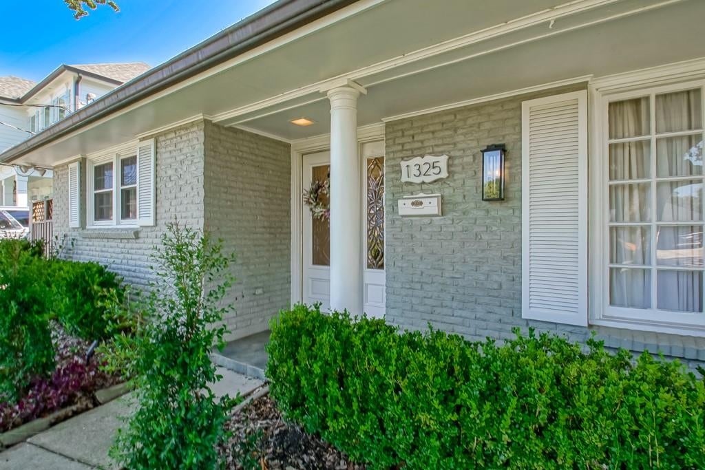 1325 MELODY Drive