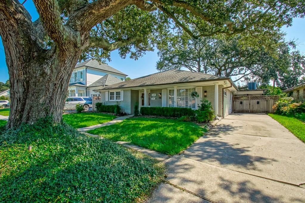 1325 MELODY Drive