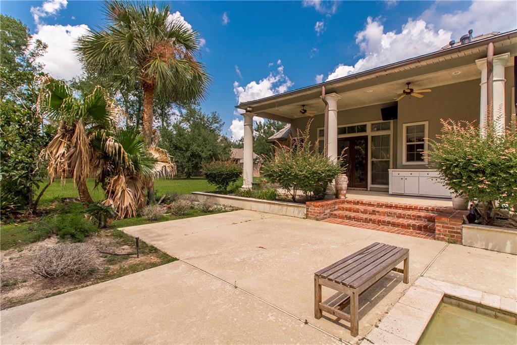 Hammond, Louisiana 70401, United States, 4 Bedrooms Bedrooms, ,4 BathroomsBathrooms,Residential,Pending,189243