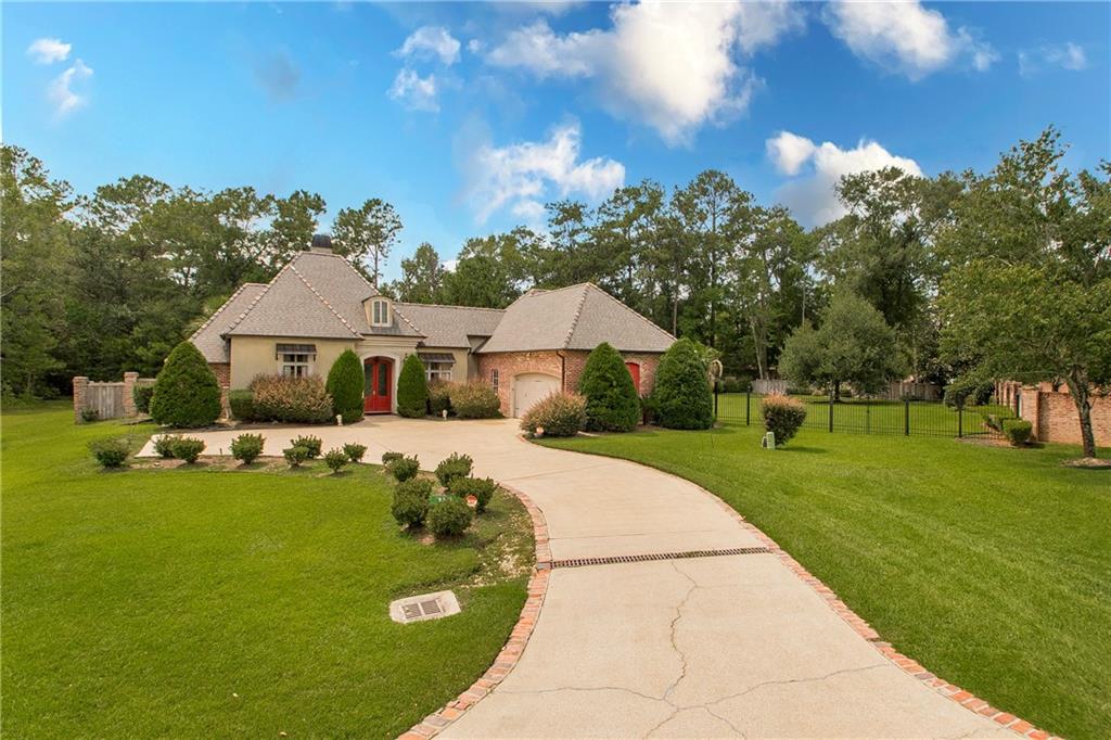 Hammond, Louisiana 70401, United States, 4 Bedrooms Bedrooms, ,4 BathroomsBathrooms,Residential,Pending,189243