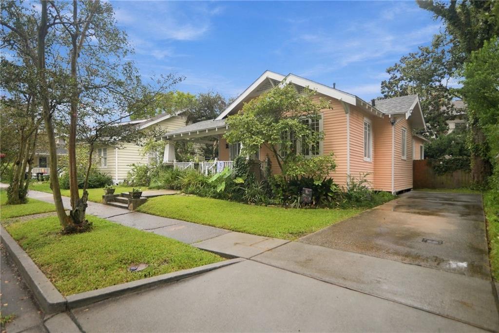 2425 AUDUBON Street