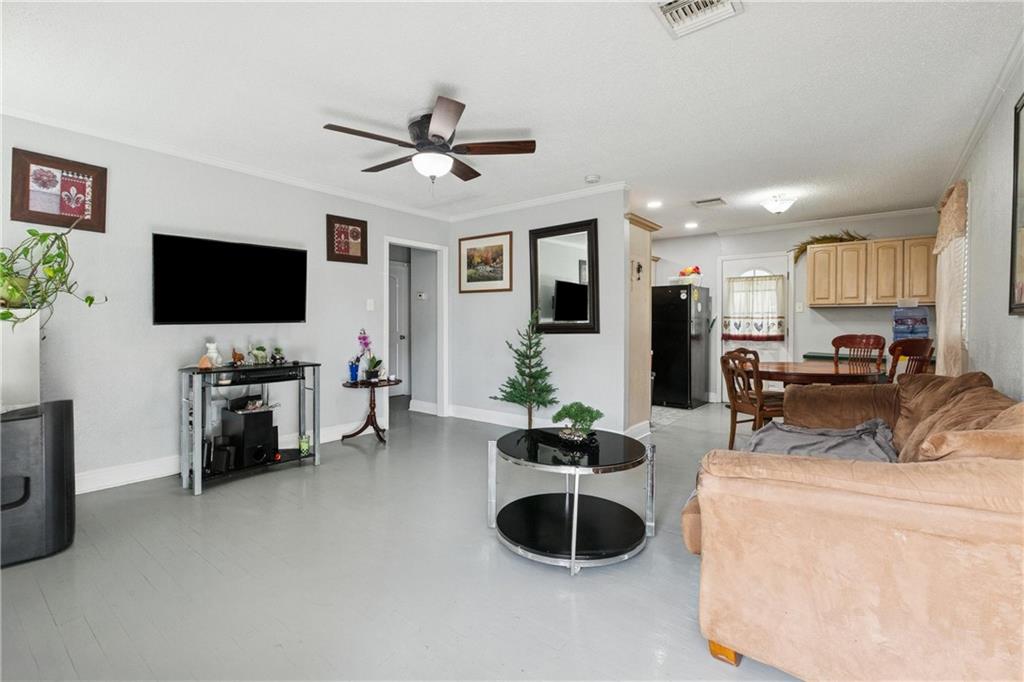 834 JEFFERSON HEIGHTS Avenue