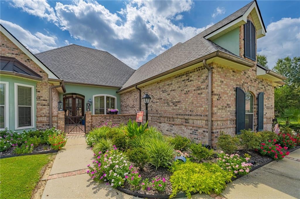 363 LAKE ORLEANS Boulevard
