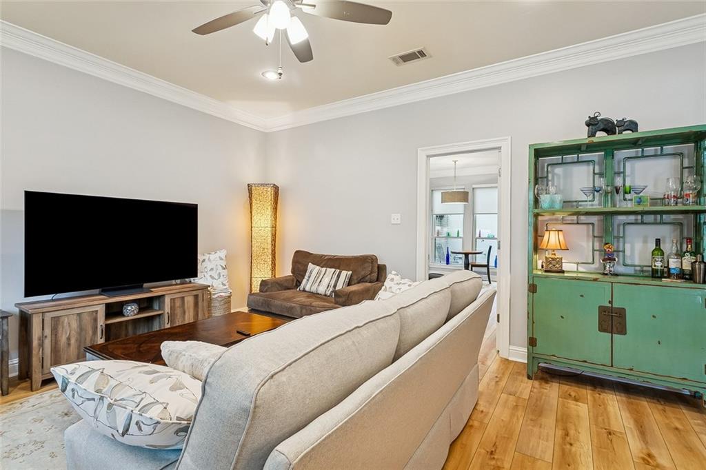 1205 RUE RENOIR