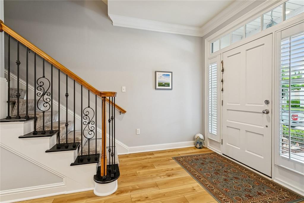 1205 RUE RENOIR