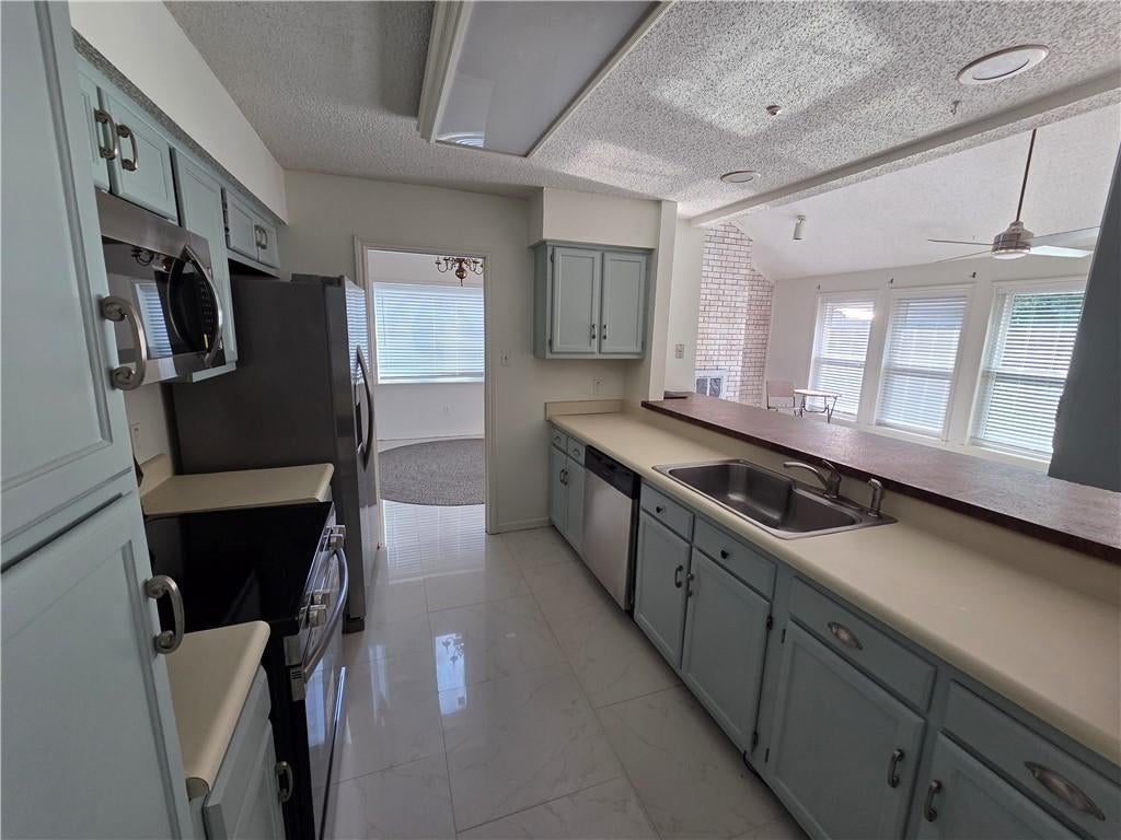 48 TRAMINER Drive