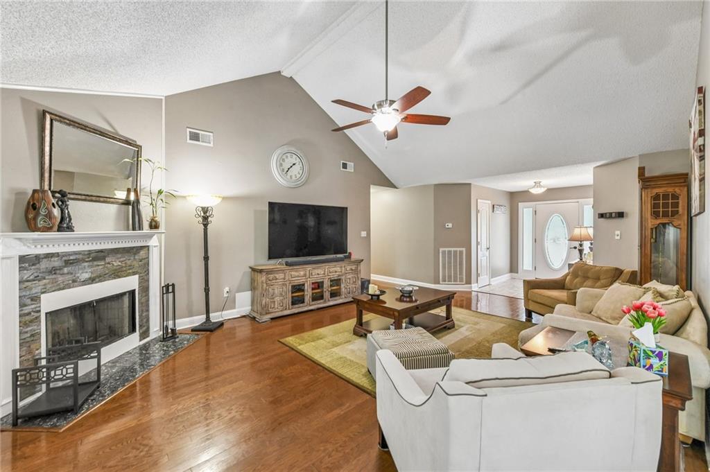 3516 LAKE LYNN Drive